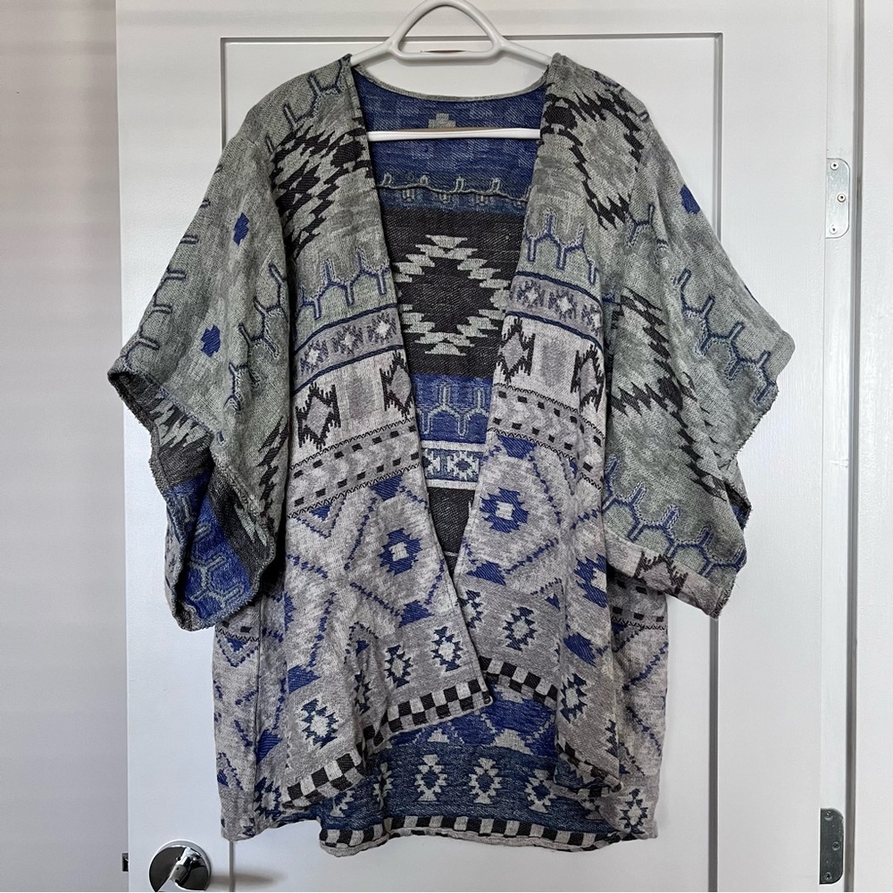 Blue & White Patterned Knit Poncho